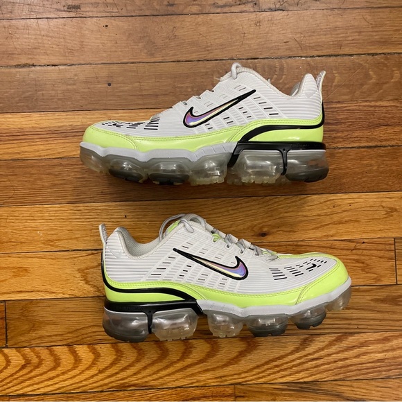 2020 Nike Air Vapormax 360 ‘Summit White/Ghost Green’ Used w/ Replacement Box - Picture 2 of 8